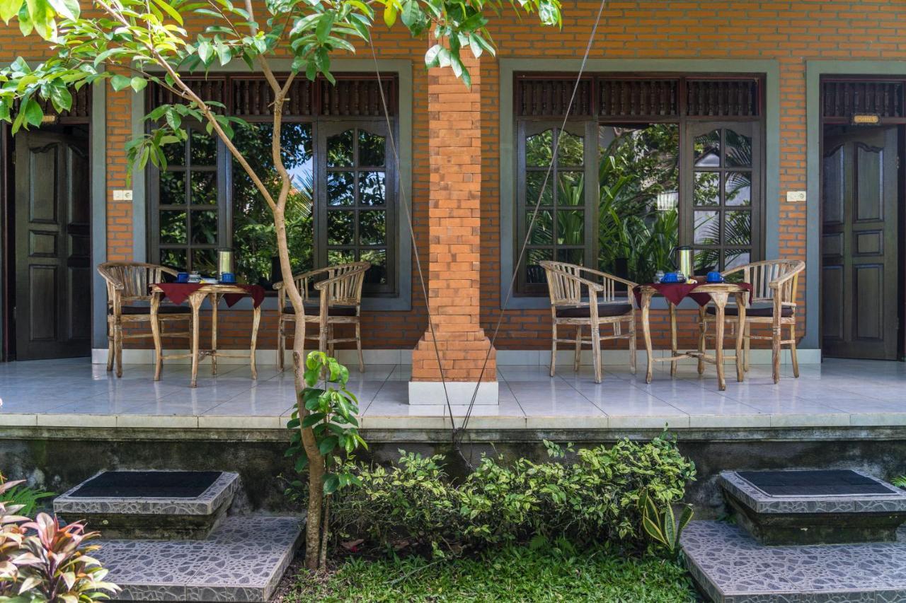 Adi Santia Bungalows Ubud Exterior foto